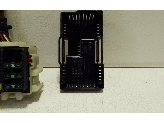 Блок предохранителей 6G9T14K131AB   Volvo S60    