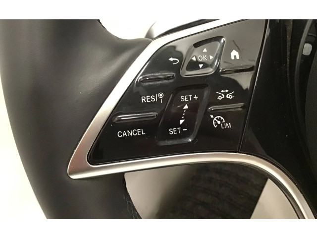 Volant Mercedes-Benz E W214 2024 A0004608918