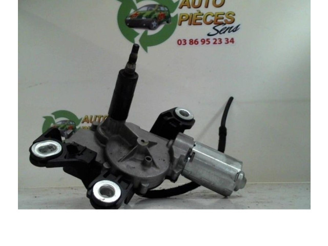 Моторчик заднего дворника     Peugeot 406