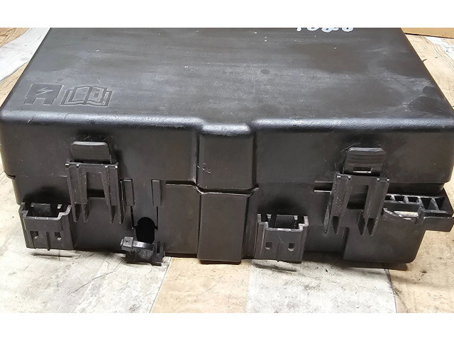 Блок предохранителей AB3914A076BD Ford Ranger