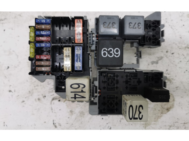   Pojistková skříňka 7L0937576B   Audi Q7 4L 2012