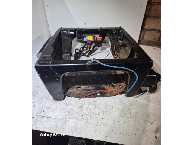 Pojistková skříňka 7H1881677N, 159317S019 Volkswagen Transporter - Caravelle T5 2004