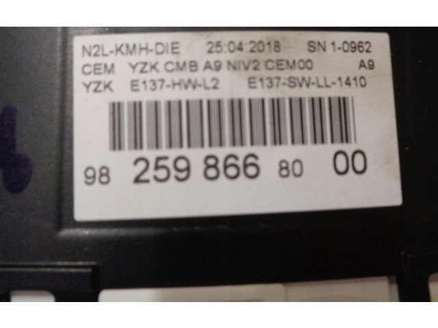 Панель приборов 9825986680 Peugeot 2008 I