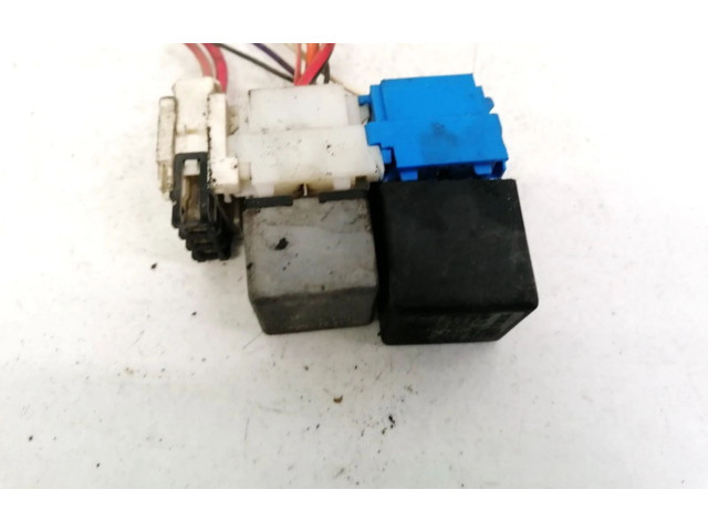 Блок предохранителей 111953227D, 5WK1634 Volkswagen Golf III