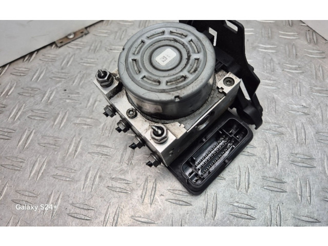 Блок АБС 5Q0614517DM Skoda Octavia Mk3 (5E) 2013 - 2019 года