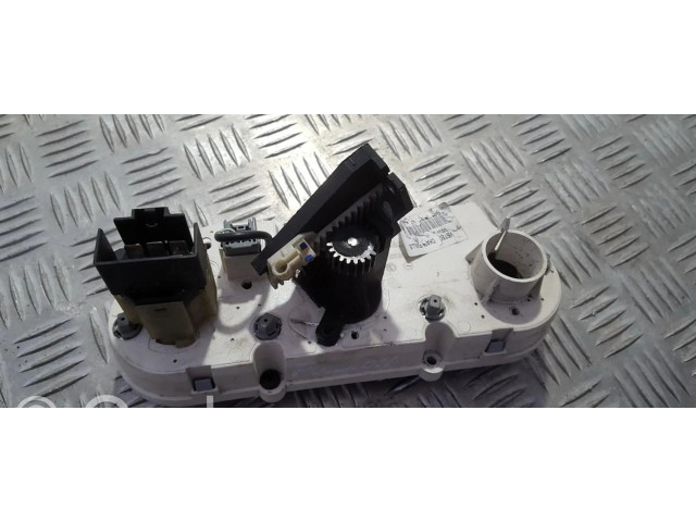 Блок управления климат-контролем vp256h   Ford Fusion