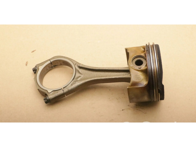 Píst 089203   BMW 7 F01 F02 F03 F04  pro benzínový motor 4.4 N63B440 