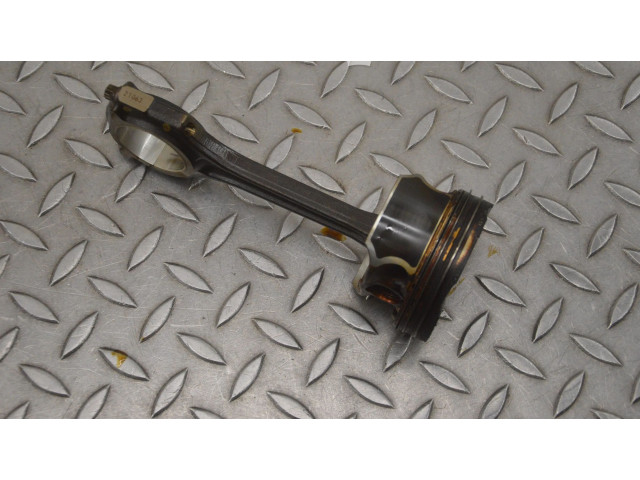  Поршень M 270.910 04671  Mercedes-Benz CLA C117 X117 W117  