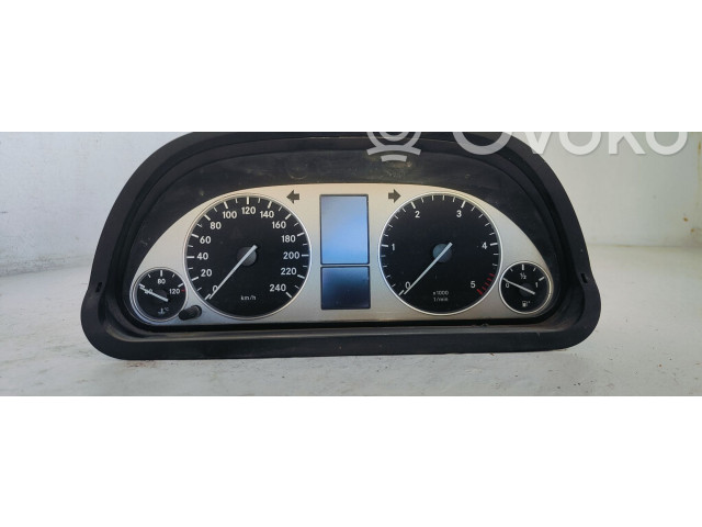 Přístrojová deska Mercedes-Benz B W245 2005 A1695404548