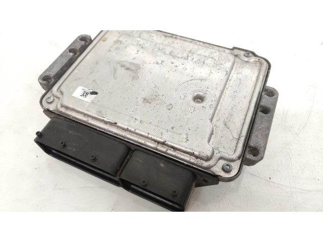 Řídící jednotka 391112A940, 0281019549 Hyundai i30 2013