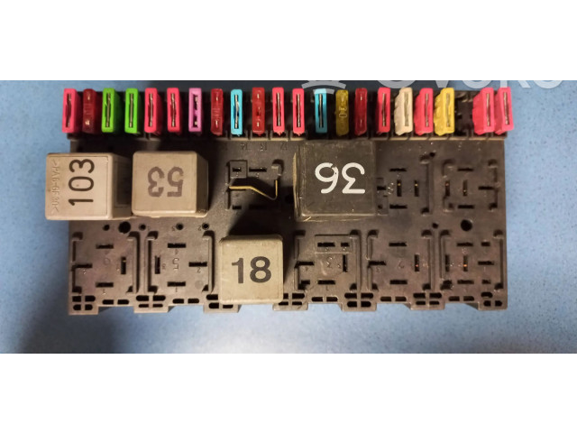 Блок предохранителей 7M0937025D Ford Galaxy