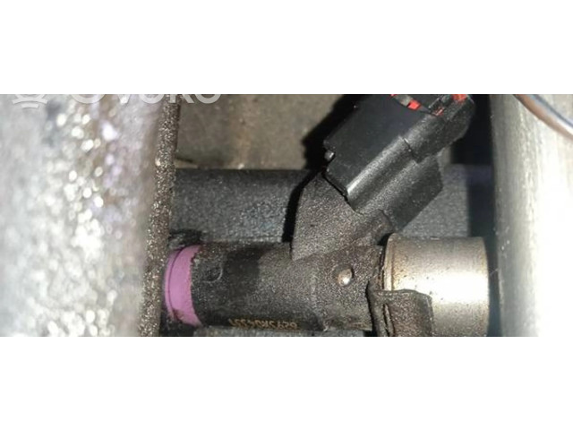 Vstřikovací lišta 04891779AA, 6293X04331 Dodge Caliber pro benzínový motor 1.8