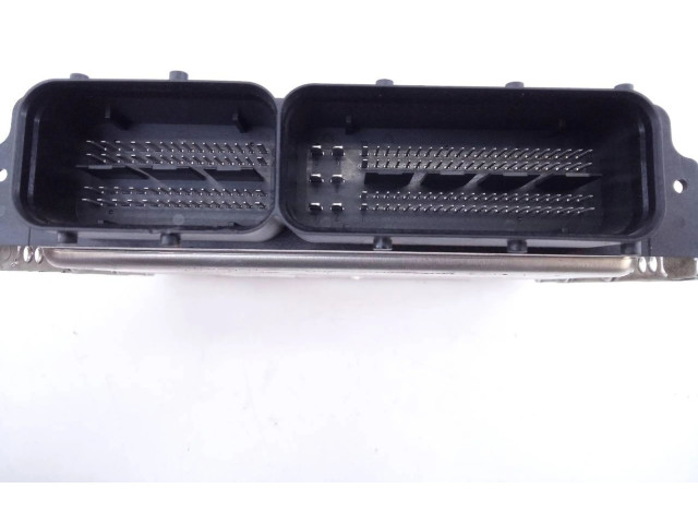 Блок управления двигателя 04E907309FH, 0261S103C4   Skoda Octavia Mk4