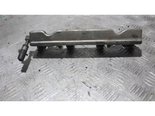 Vstřikovací lišta Nissan Note (E11)