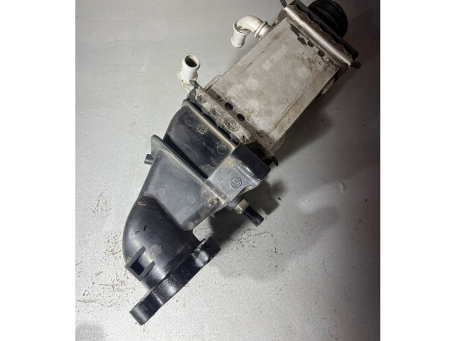 Интеркулер 04B145749K, DF524003 Skoda Fabia Mk3 (NJ)