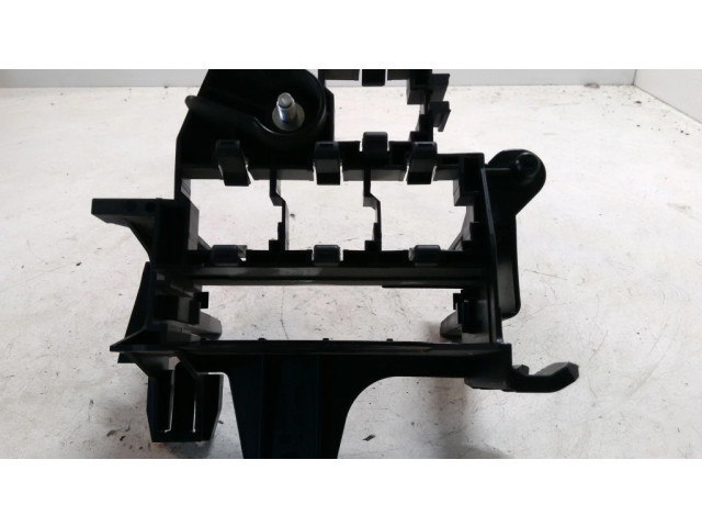 Другая деталь панели