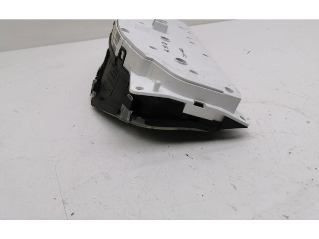 Панель приборов 30746108, 8602888 Volvo XC90