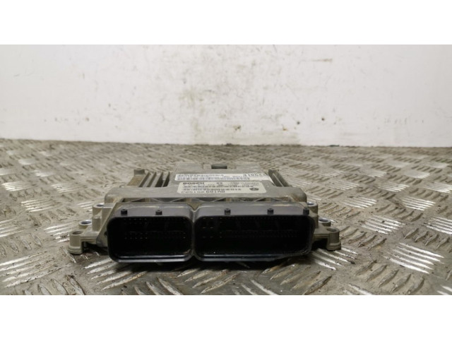 Блок управления двигателя P05150681AB Jeep Cherokee