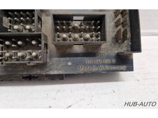 Блок предохранителей 171941813D Volkswagen Golf II