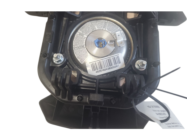 Подушка безопасности водителя 98015973zd Citroen C5