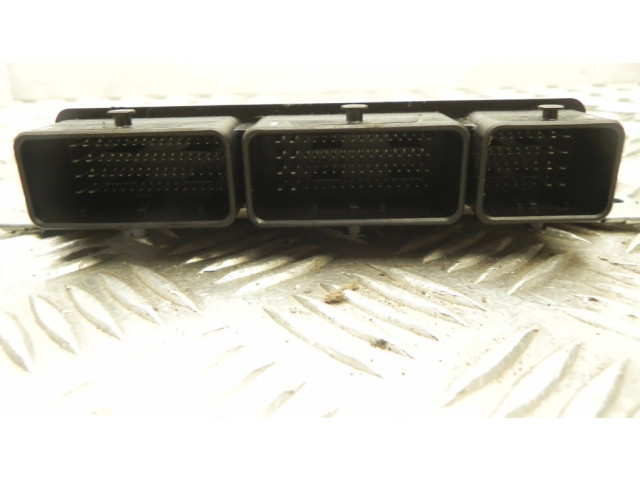 Блок управления двигателя 237D40396R   Renault Twingo III