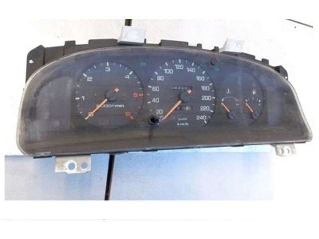 Панель приборов    Mazda 626       