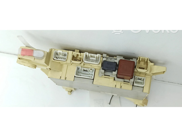 Блок предохранителей 8273050100, 0J210474   Lexus LS 430    