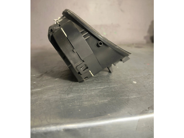 Панель приборов 110080320009A   Volkswagen Polo       