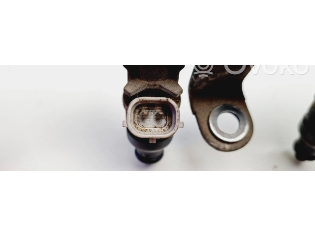 Комплект форсунок MR988977 Mitsubishi Colt для бензинового двигателя 1.1