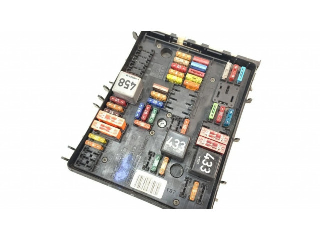 Блок предохранителей 1K0937124H, 015345021 Audi A3 S3 8P