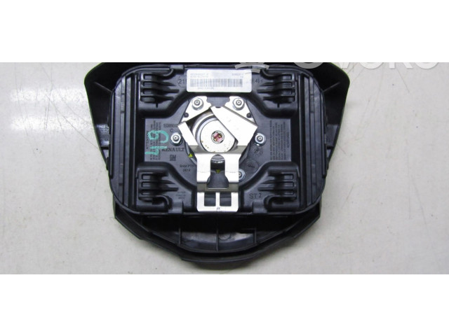 Подушка безопасности водителя 8200968357   Renault Trafic II (X83)