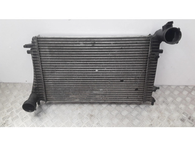 Интеркулер  1K0145803F, 0281002399   Audi A3 S3 A3 Sportback 8P 1.9