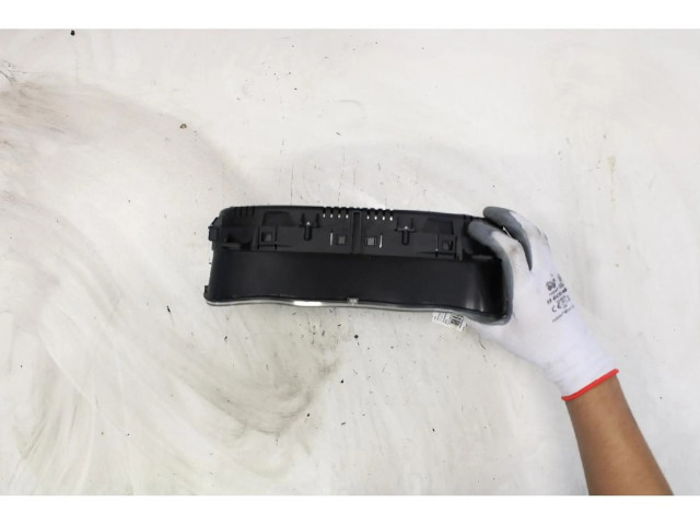 Панель приборов    Jeep Renegade       