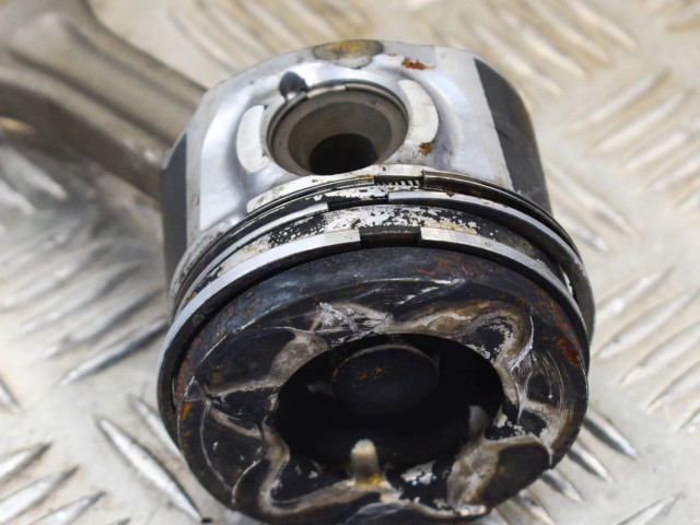  Поршень 9HU (DV6UTED4) 0603920628V0  Citroen Jumpy для дизельного двигателя 1.6