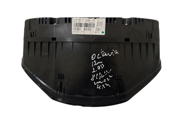 Панель приборов 1Z0920843S, VD1048240 Skoda Octavia Mk2 (1Z)