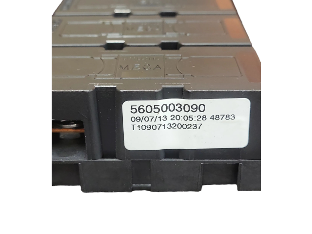 Блок предохранителей AX2314A005AEA Jaguar XF X250