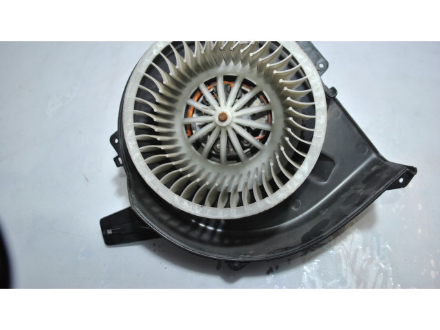 Вентилятор печки 6Q1820015H Skoda Fabia Mk1 (6Y)