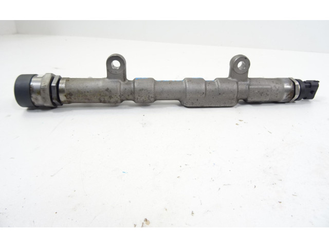 Топливная рампа G4D3-9D280-AA Jaguar XE