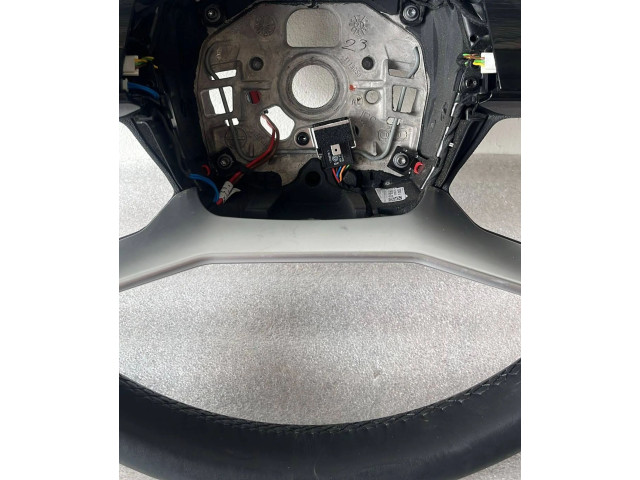 Руль Audi e-tron   -  года 85E419091B      