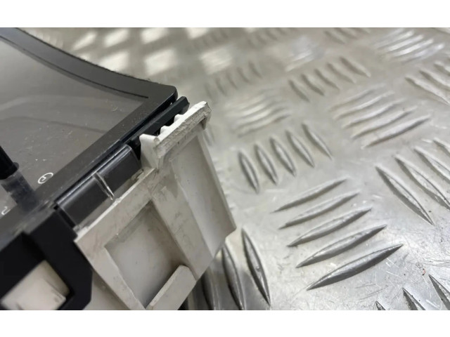 Панель приборов 31270907AA, 31270907   Volvo V70       