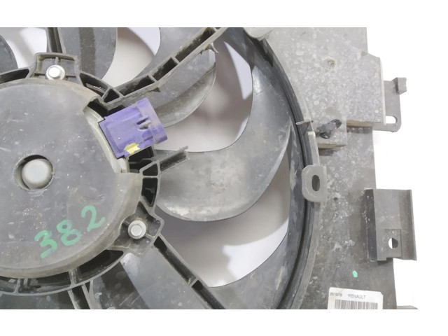 Вентилятор радиатора 214816812R Dacia Sandero