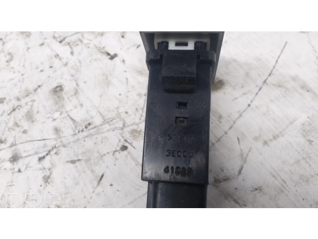 Включатель обогрева стекла с помощью электричества