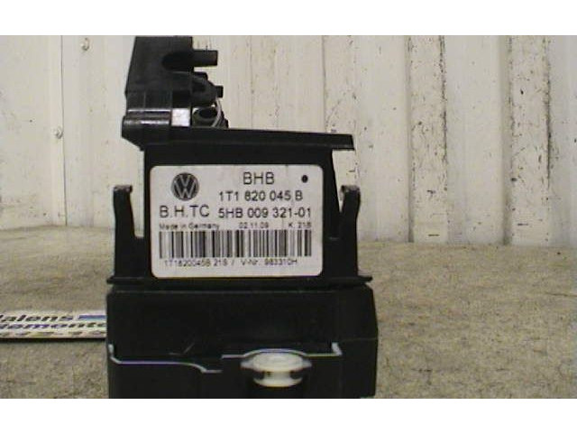 Блок управления климат-контролем 1K0820047HC, 1T1-820-045-B Volkswagen Caddy