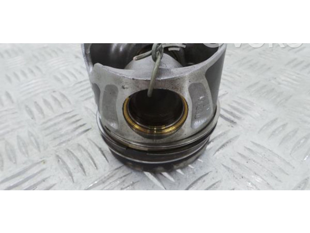  Поршень OM 651.930 A6510302517, 143110076311X  Mercedes-Benz CLA C117 X117 W117  