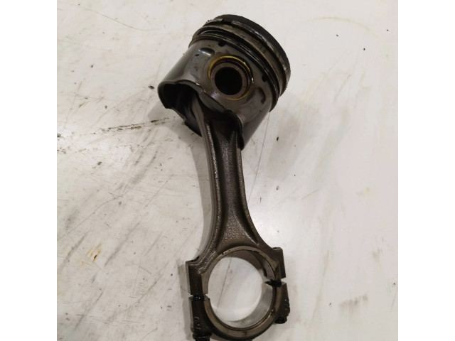 Поршень с шатуном 17h4 Land Rover Freelander 2 - LR2 для дизельного двигателя 2.2