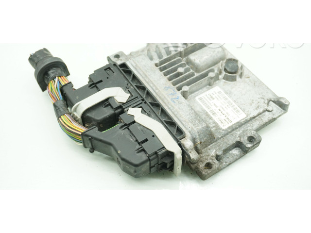 Блок управления двигателем Блок управления DS71-12B684-XB, DS71-12B684-XB   Ford Kuga II