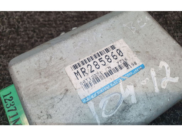 Блок управления MR285860   Mitsubishi Galant