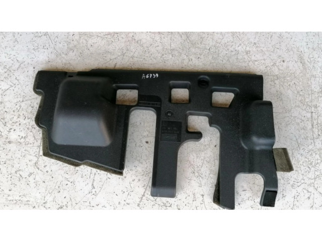 Другая деталь салона