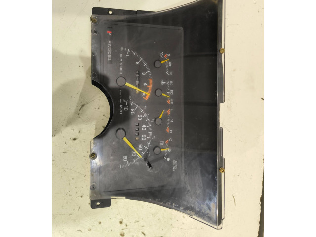 Панель приборов 16193715   Chevrolet Suburban       