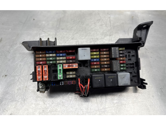 Блок предохранителей A1645451740   Mercedes-Benz ML W164    